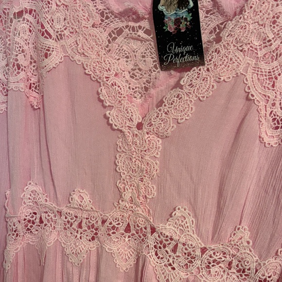 New POL Candy Pink Lace Trim Tunic Top-Medium - Picture 5 of 7